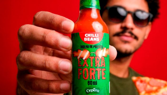 Cepera-e-Chilli-Beans-lancam-collab-de-molhos-e-apostam-em-parceria-entre-sabor-e-lifestyle.jpg