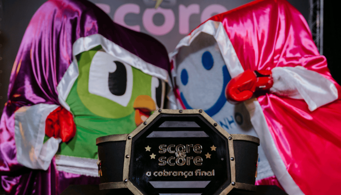 Duolingo-e-Serasa-se-enfrentam-em-campanha-‘Score-X-Score.png
