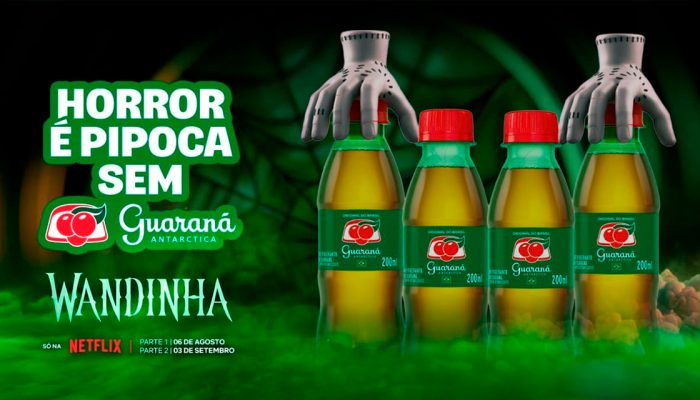 Guarana-Antarctica-e-Netflix-lancam-garrafas-com-miniaturas-exclusivas-da-Maozinha-de-Wandinha.jpg
